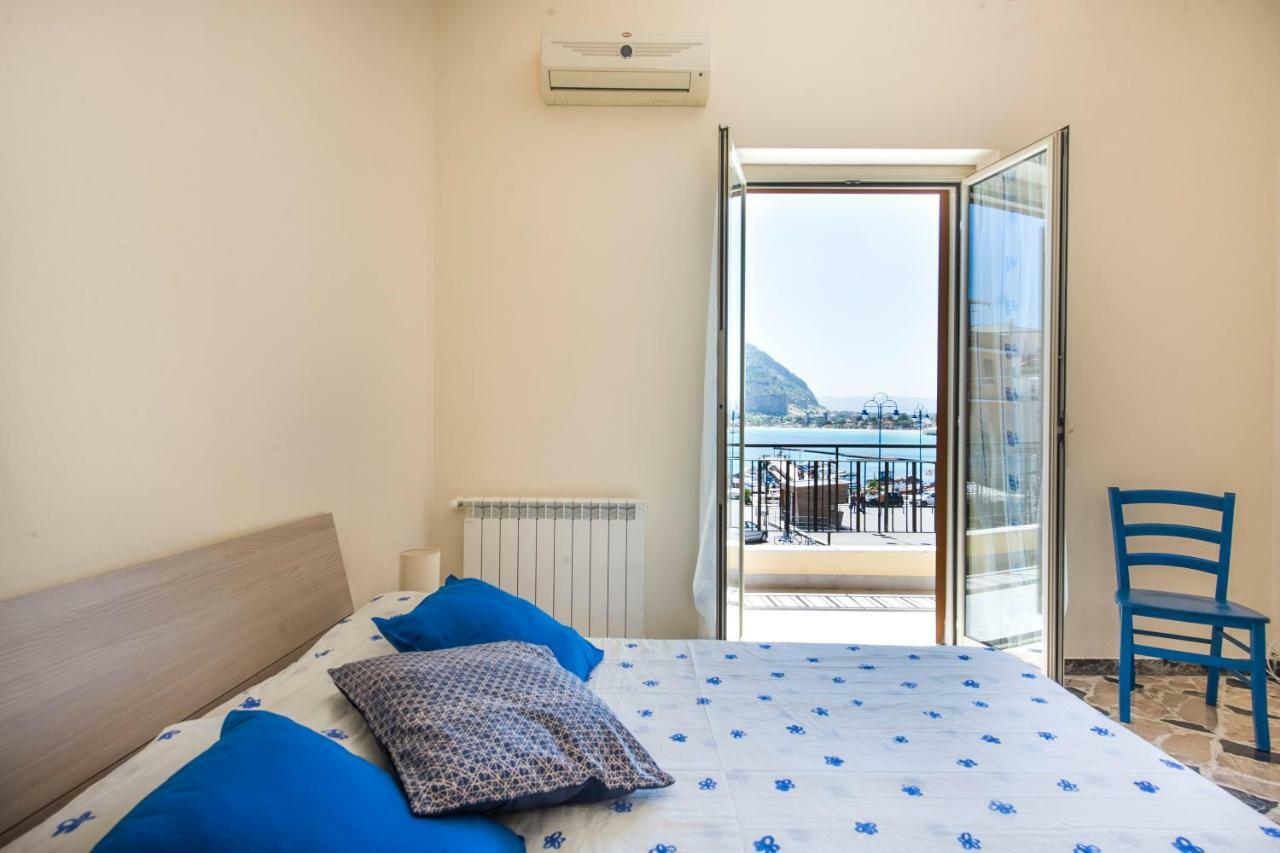 Casetta Vista Mare In Piazza A Mondello Палермо Екстер'єр фото