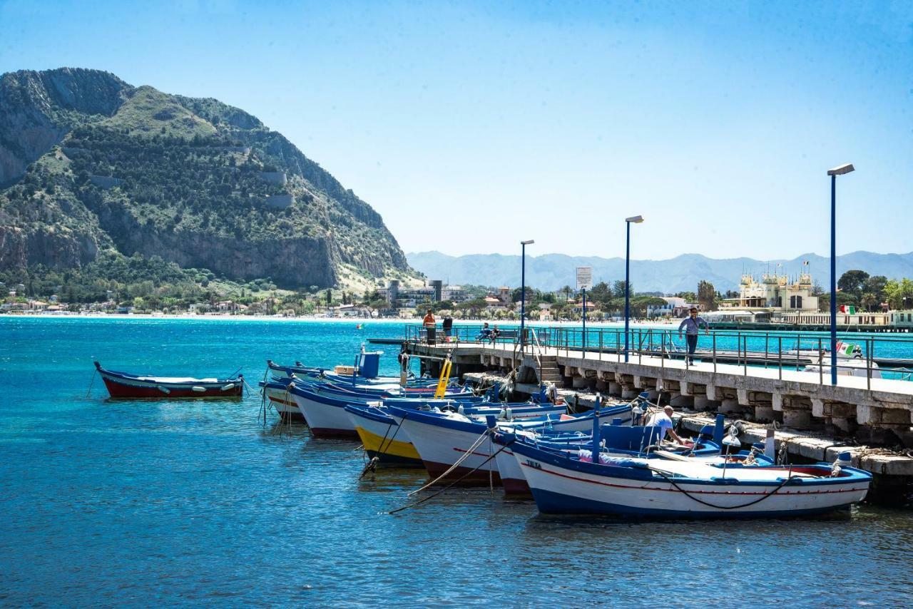 Casetta Vista Mare In Piazza A Mondello Палермо Екстер'єр фото