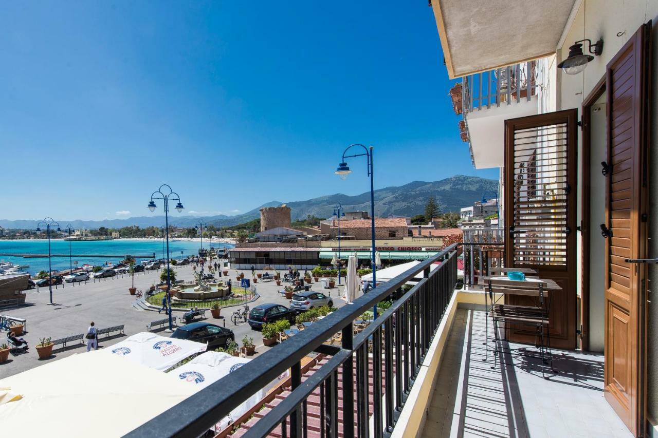 Casetta Vista Mare In Piazza A Mondello Палермо Екстер'єр фото